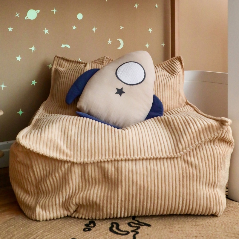 Shop-the-Look-kinderzimmer-weltall-hochbett-beige-dunkelblau-dinkiballoon-240351n3 Shop-the-Look-kinderzimmer-weltall-hochbett-beige-dunkelblau-dinkiballoon-240351n3