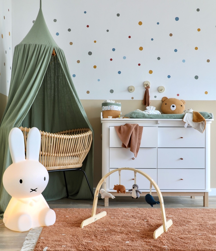 Babyroom With Dots &amp; Khaki Muslin