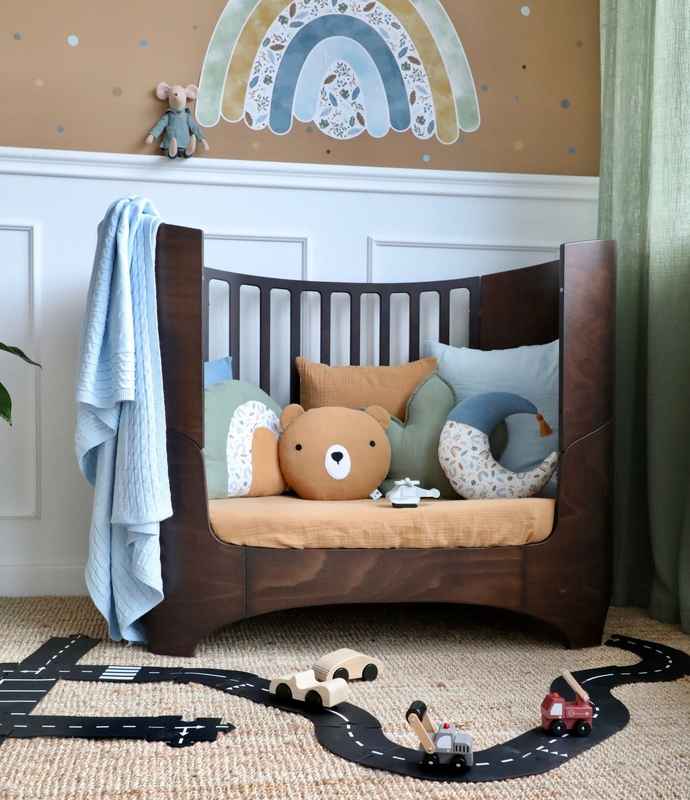Toddler-Room With Rainbow Wall Sticker
