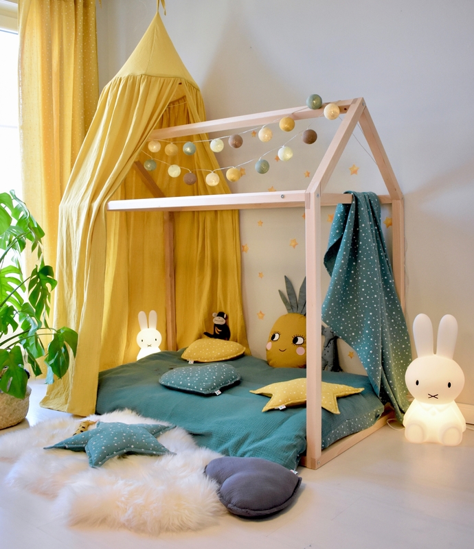 Kidsroom In A Tropical Look