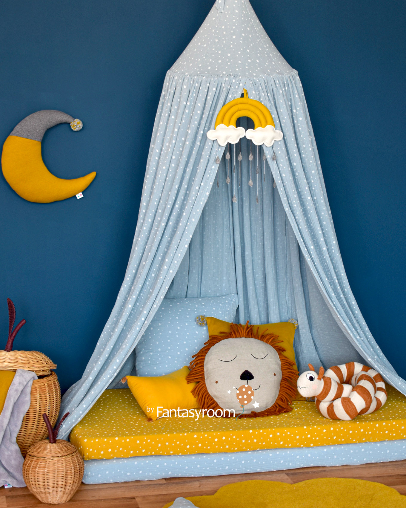 Burnt orange bed canopy deals