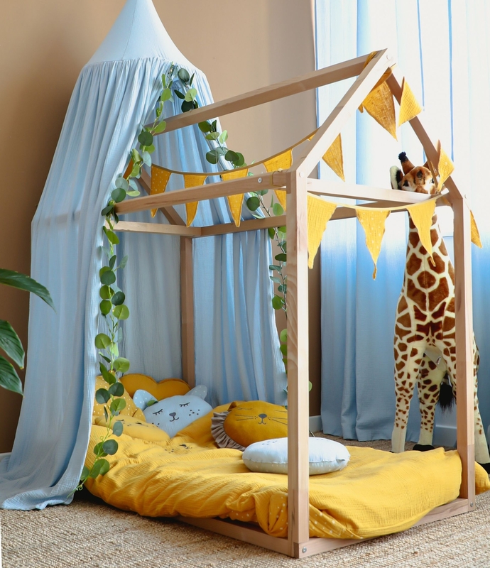 Jungle-Room With Blue &amp; Mustard Muslin